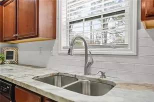 1729 Pinehurst View Ct, Grayson, GA 30017 - Photo 19