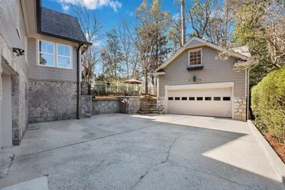 2266 Howell Mill Road NW, Atlanta, GA 30318 - Photo 3