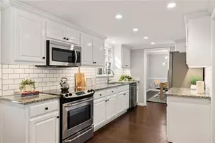 4383 Lake Breeze Dr, Stone Mountain, GA 30083 - Photo 3