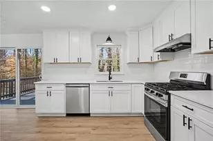 5689 Woodland Dr, Acworth, GA 30102 - Photo 9