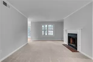 1004 Glenleaf Dr, Peachtree Corners, GA 30092 - Photo 15