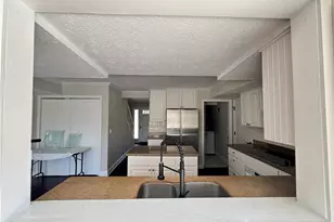 2852 Inverloch Cir, Duluth, GA 30096 - Photo 9