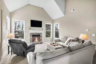 1095 Blankets Creek Dr, Canton, GA 30114 - Photo 5