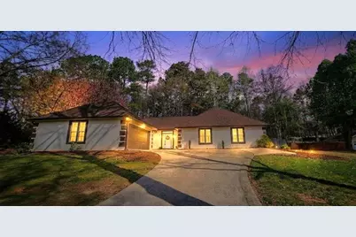 410 Emerald Parkway, Sugar Hill, GA 30518 - Photo 5