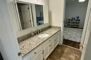 410 Emerald Pkwy, Sugar Hill, GA 30518 - Photo 17