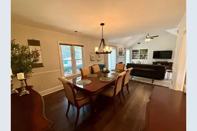 410 Emerald Parkway, Sugar Hill, GA 30518 - Photo 9