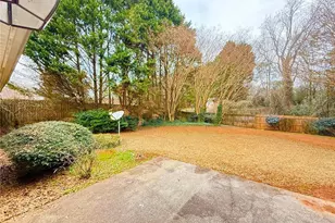1070 Rafington Dr, Lawrenceville, GA 30046 - Photo 21