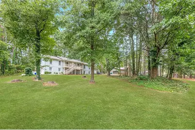 537 Raven Springs Trail, Stone Mountain, GA 30087 - Photo 3