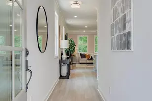 344 Marigold Dr, Woodstock, GA 30188 - Photo 3