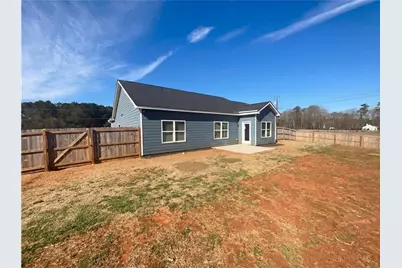 104 Charlie Fuller Road, Grantville, GA 30220 - Photo 5