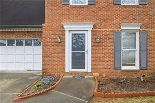 948 Ballew Dr, Marietta, GA 30066 - Photo 3