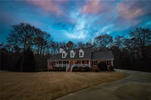 1426 Brighton Pl, Loganville, GA 30052 - Photo 5