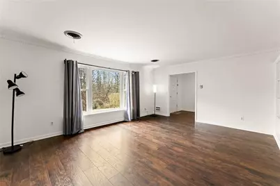 1002 Dixon Drive, Gainesville, GA 30501 - Photo 9