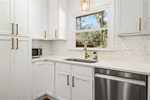 310 Brook Dr, Atlanta, GA 30328 - Photo 13