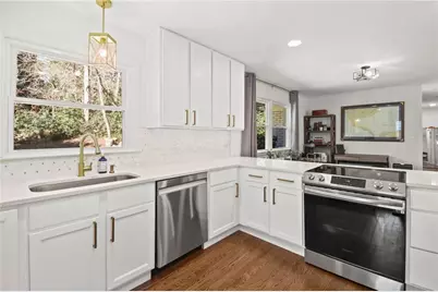 310 Brook Drive, Atlanta, GA 30328 - Photo 11