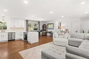 310 Brook Dr, Atlanta, GA 30328 - Photo 7