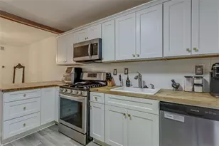 205 Woodcliff Dr, Sandy Springs, GA 30350 - Photo 9