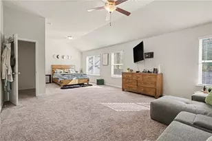 2254 Anne's Lake Cir, Lithonia, GA 30058 - Photo 13