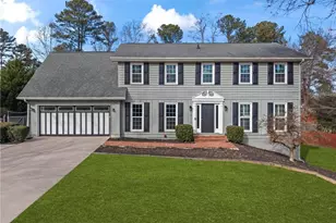 521 Creekwood Dr, Marietta, GA 30068 - Photo 1