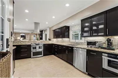 1873 Queens Way, Atlanta, GA 30341 - Photo 17