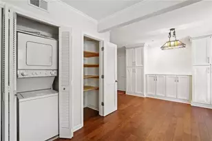 75 Montre Square NW, Atlanta, GA 30327 - Photo 11