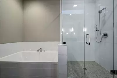 721 Longleaf Drive NE #8, Atlanta, GA 30342 - Photo 15