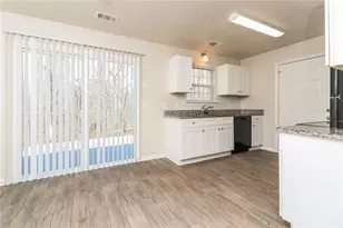 6793 Creeks Edge Ct, Flowery Branch, GA 30542 - Photo 7