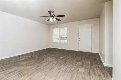 6793 Creeks Edge Court, Flowery Branch, GA 30542 - Photo 5