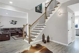 1010 Vinebrook Ln, Alpharetta, GA 30005 - Photo 3