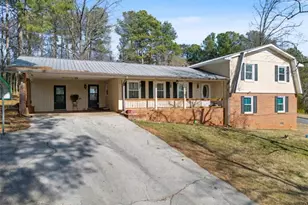301 Briarwood Dr, Calhoun, GA 30701 - Photo 3