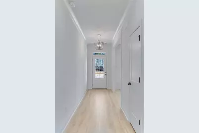 932 Homepark Circle, Buford, GA 30518 - Photo 5