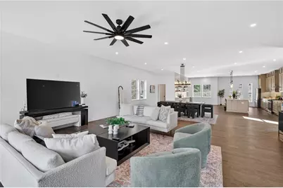 120 N Gwinnett Street, Buford, GA 30518 - Photo 7