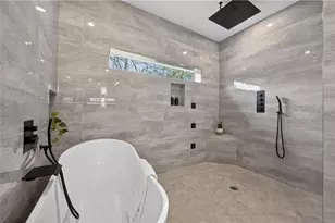 120 N Gwinnett St, Buford, GA 30518 - Photo 17