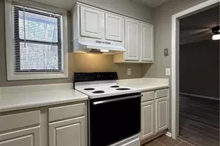 9400 Roberts Dr, Atlanta, GA 30350 - Photo 11