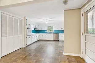 81 Russell Rd, Lawrenceville, GA 30043 - Photo 9