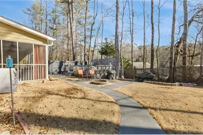 2635 Rosehill Circle, Lithia Springs, GA 30122 - Photo 31