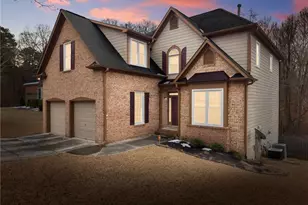 2705 Chandler Grove Dr, Buford, GA 30519 - Photo 1