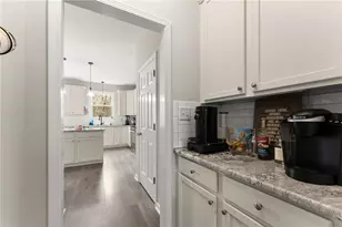 2705 Chandler Grove Dr, Buford, GA 30519 - Photo 7