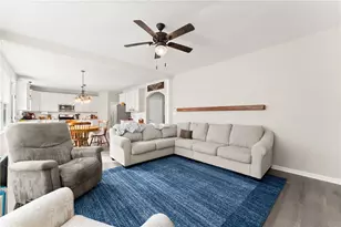 2705 Chandler Grove Dr, Buford, GA 30519 - Photo 15