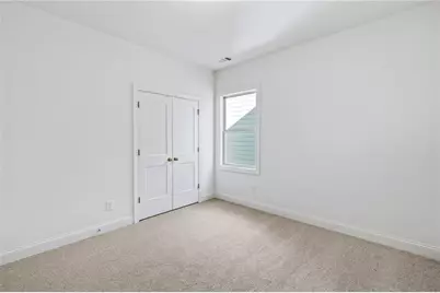 942 Homepark Circle, Buford, GA 30518 - Photo 29