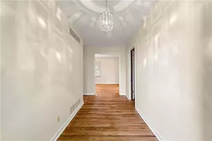 552 Duke Dr, Marietta, GA 30066 - Photo 9