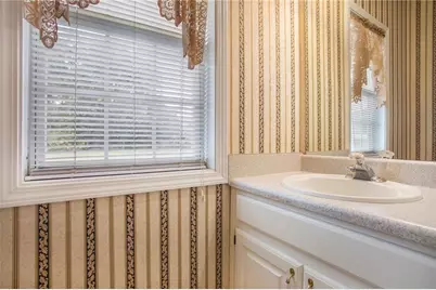 252 Essex Place, Ellenwood, GA 30294 - Photo 19