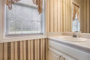 252 Essex Pl, Ellenwood, GA 30294 - Photo 19