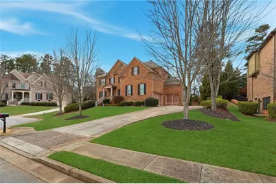 2555 Weddington Ridge NE, Marietta, GA 30068 - Photo 3