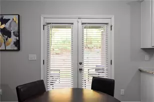 4142 Woodland Park Dr SW, Atlanta, GA 30331 - Photo 11