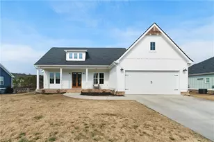 19 Trotters Ln NW, Rome, GA 30165 - Photo 3