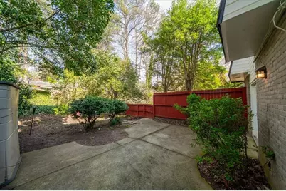 5490 Chemin De Vie, Atlanta, GA 30342 - Photo 29