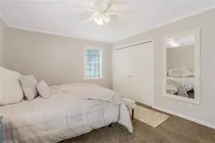 3211 Flamingo Dr, East Point, GA 30344 - Photo 17