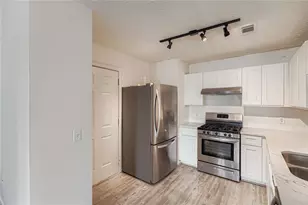 1025 Lakeside Cir, Covington, GA 30016 - Photo 13