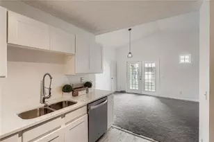 1025 Lakeside Cir, Covington, GA 30016 - Photo 15